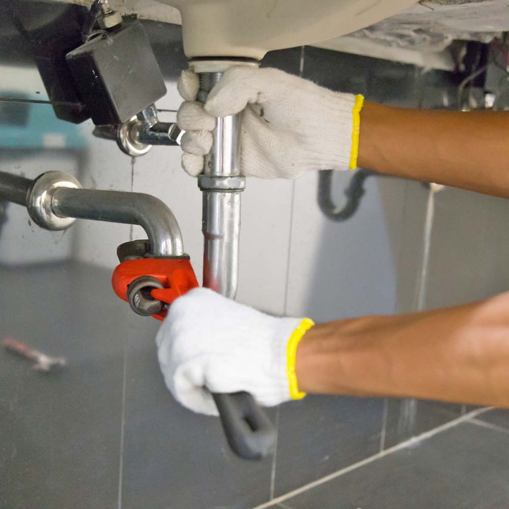 fissaggio-tubo-lavello-bianco-per-idraulico-con-chiave-regolabile - Spazio Casa srl fissaggio-tubo-lavello-bianco-per-idraulico-con-chiave-regolabile